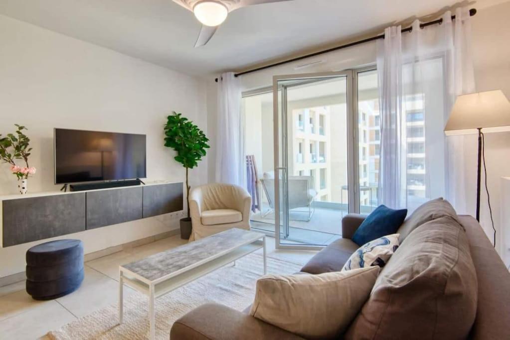 Le Fonction, Meuble 4 Etoiles, Avec Parking Boxe Apartment Aix-en-Provence Exterior photo